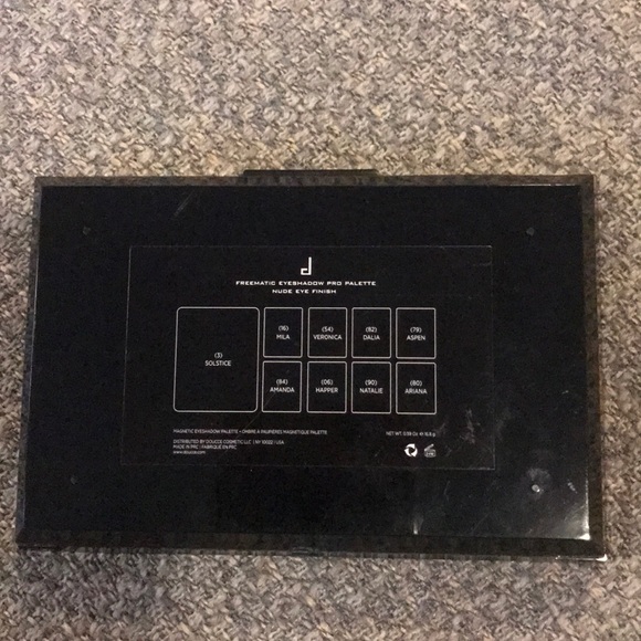 New Doucce Freematic Eyeshadow Pro Palette - Picture 3 of 3
